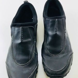 Mens  Merrell Black Leather Slip-on Moc